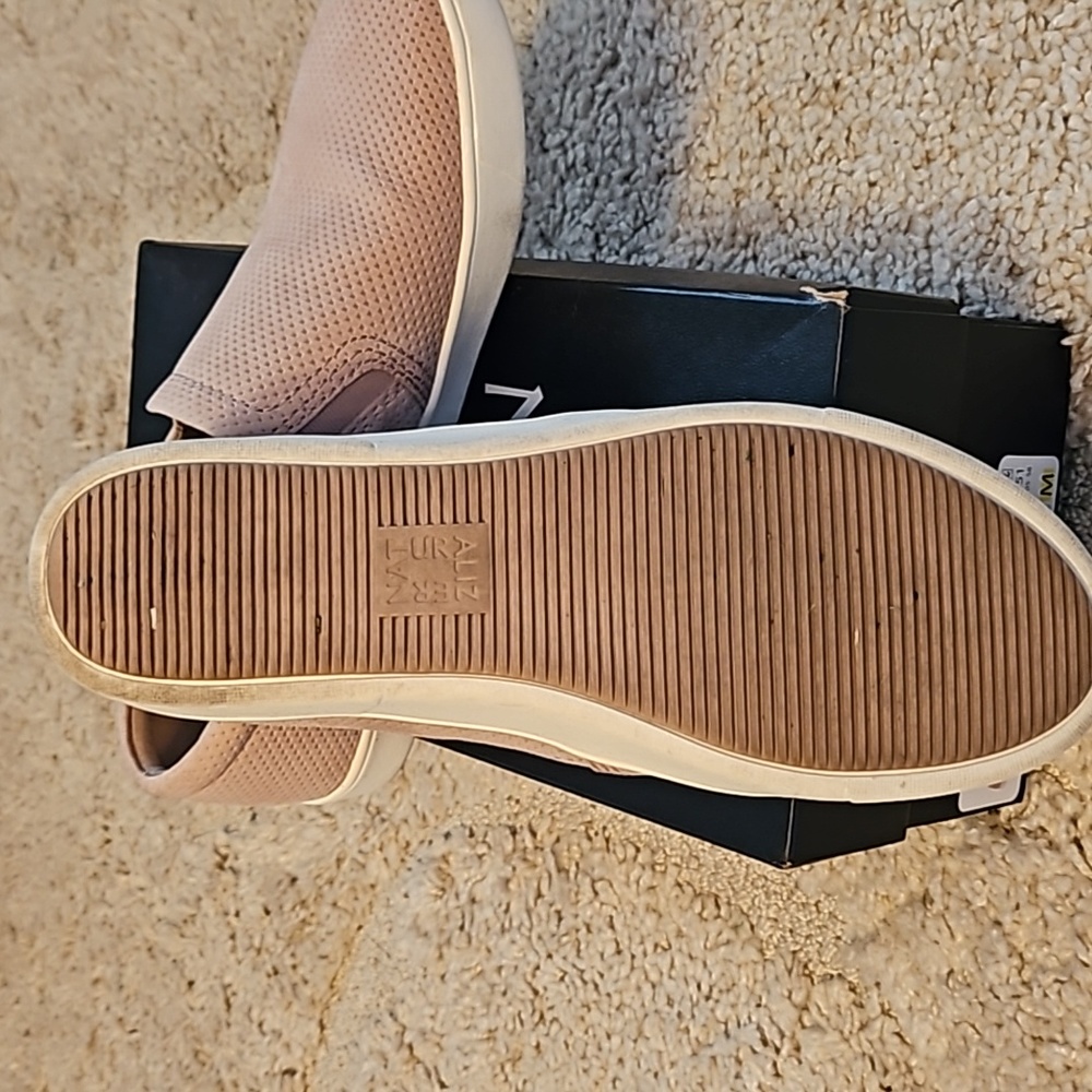 Mauve, leather upper shoes - Picture 2 of 5